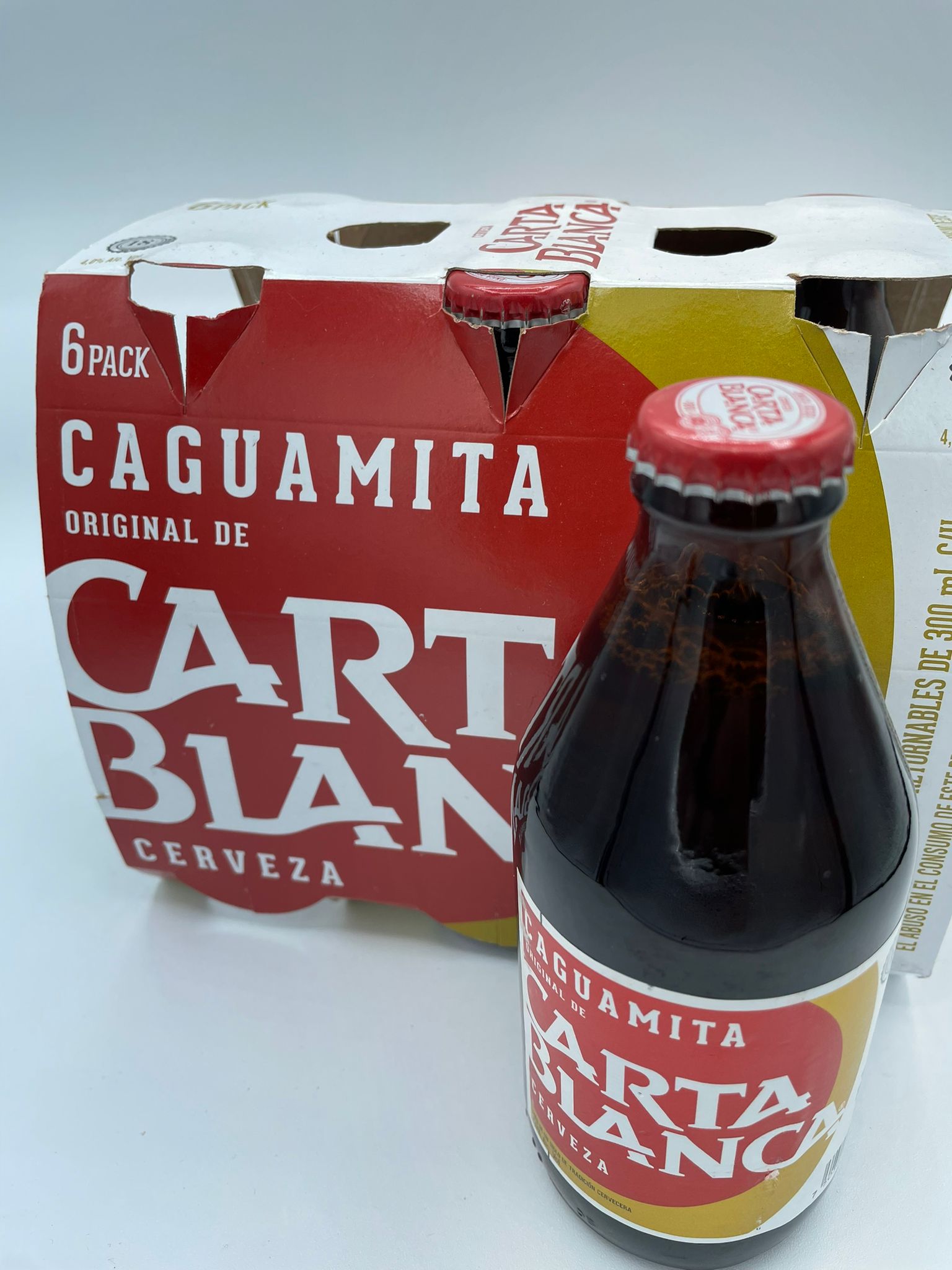 Cerveza Carta Blanca Helles Bier Caguamita 355 ml. 4.5% Vol. Alc.